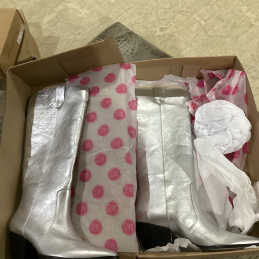 Matisse Stella Silver Boots Brand New 10 M - Picture 2 of 6